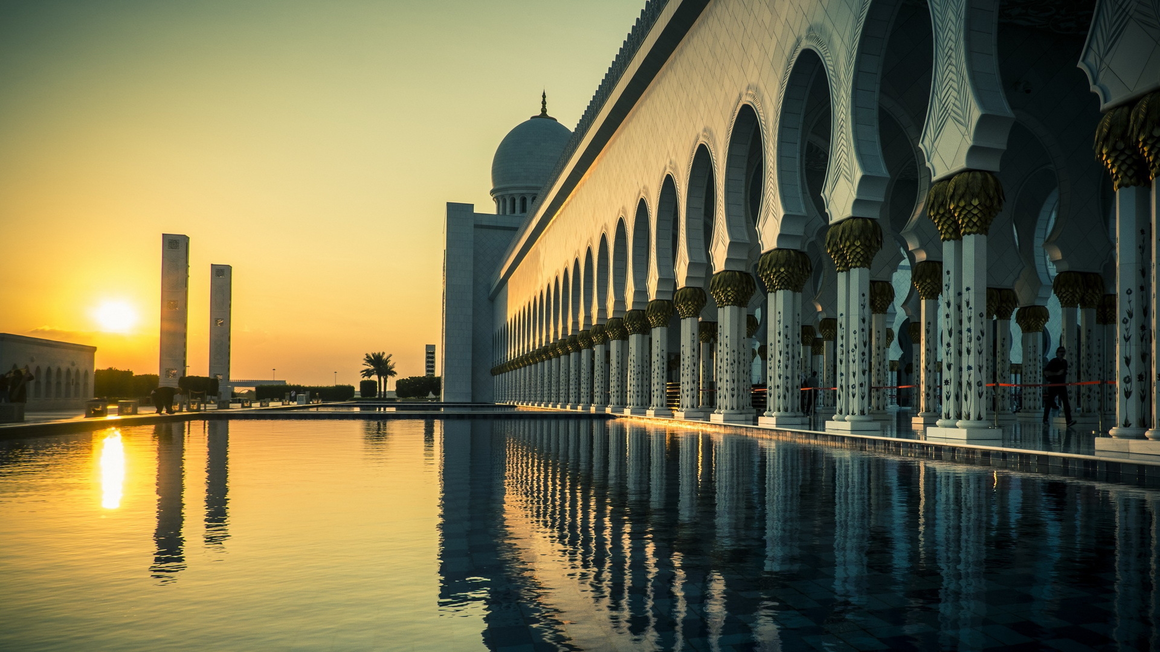 Dubai & Abu Dhabi